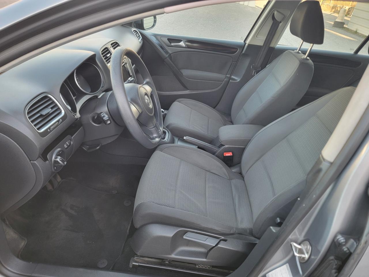 Volkswagen Golf 1.6 TDI DPF 5p. Comf. BlueM. GARANZIA