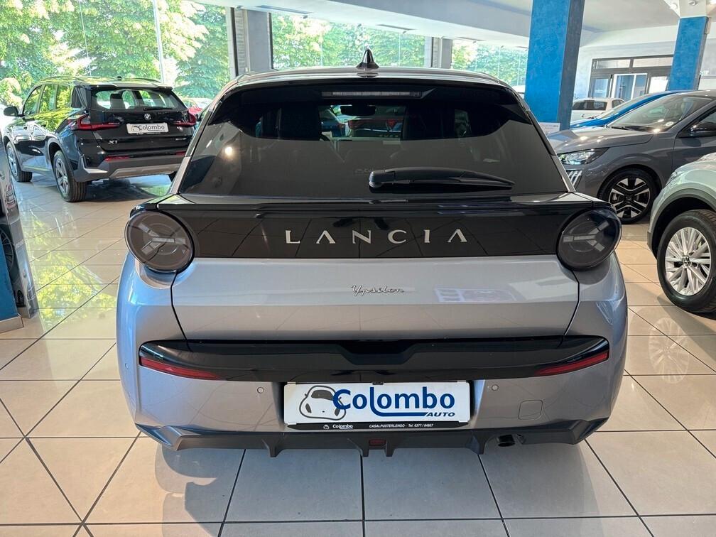 Lancia Ypsilon 1.2 mhev LX 110cv e-dct Led App conn Cam 17" Neopat