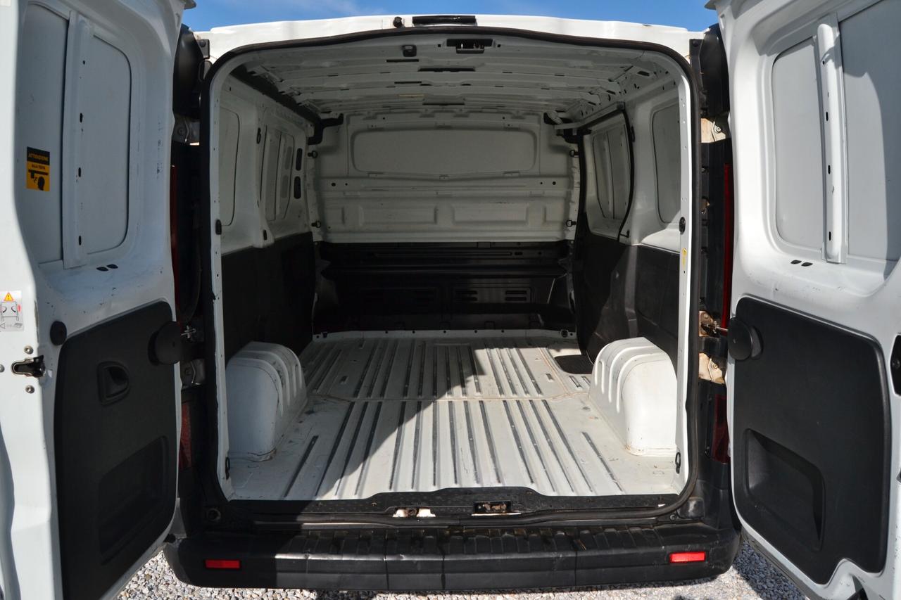 Renault Trafic 1.6 dci 95cv 10q