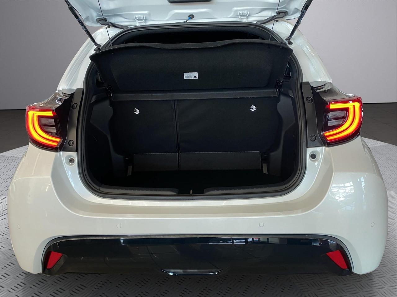 Mazda 2 1.5 vvt full hybrid electric Homura e-cvt