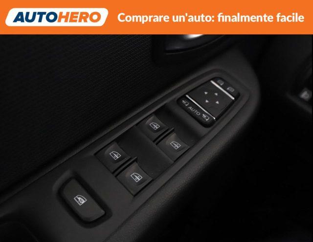 RENAULT Clio TCe 12V 90 CV 5 porte Moschino Intens