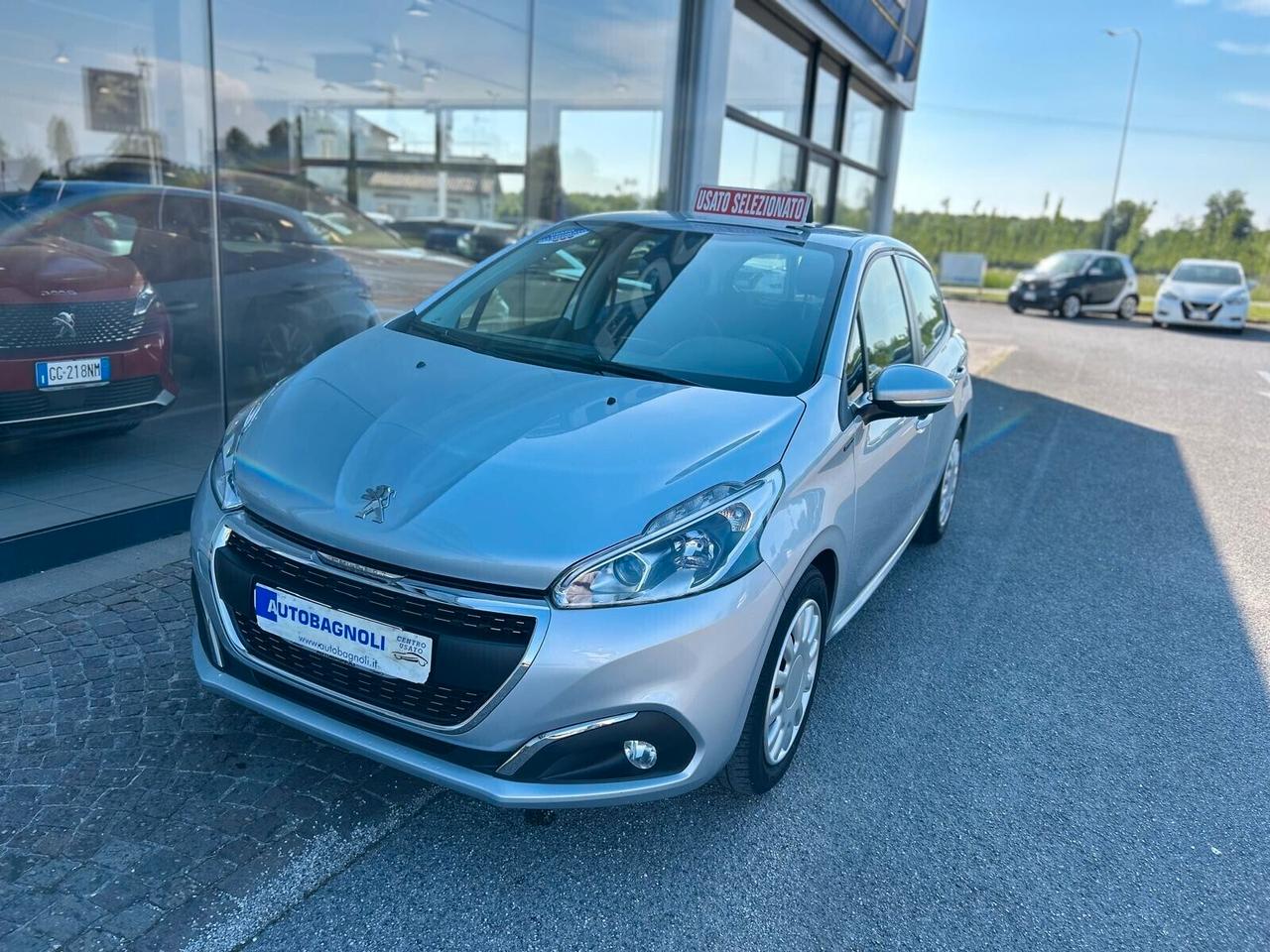 Peugeot 208 SIGNATURE PureTech 82 5 porte SPOTICAR
