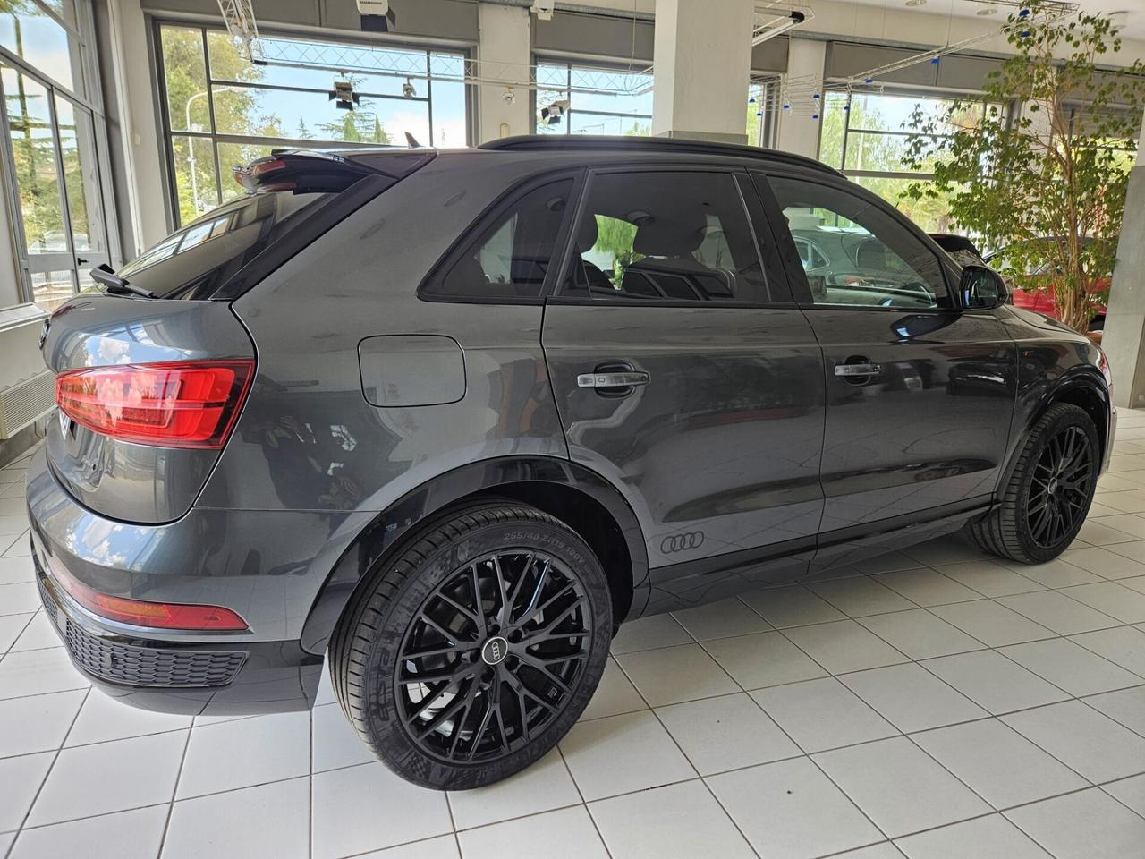 Audi Q3 2.0 TDI 184 CV S tronic quattro S-Line Competition
