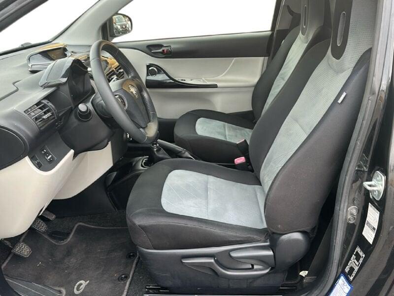 Toyota iQ 1.0 VVT-i Active