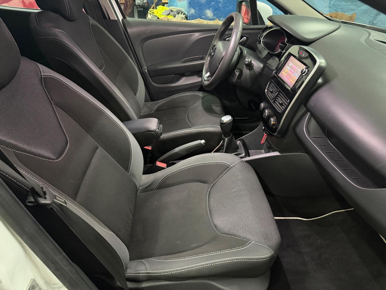 Renault Clio 1.5 dCi 90 cv 5 porte full optional 2018