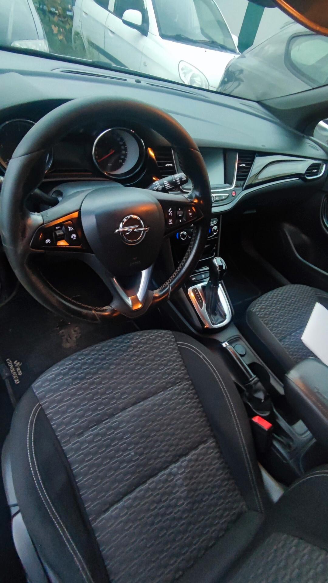 Opel Astra sw 2017 automatica 1.6
