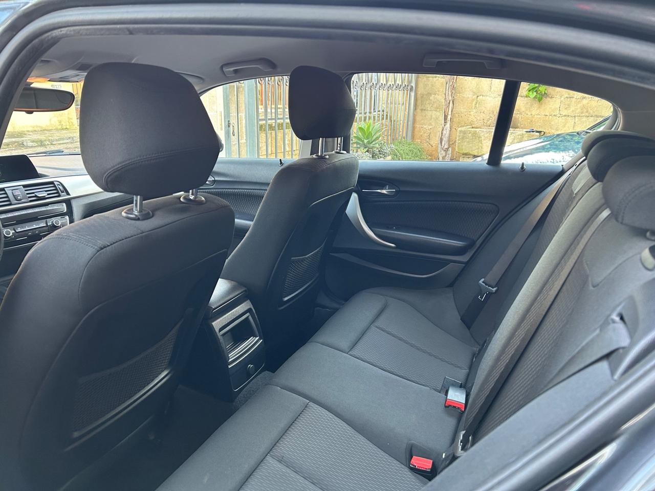 Bmw 114 114d 5p. Urban