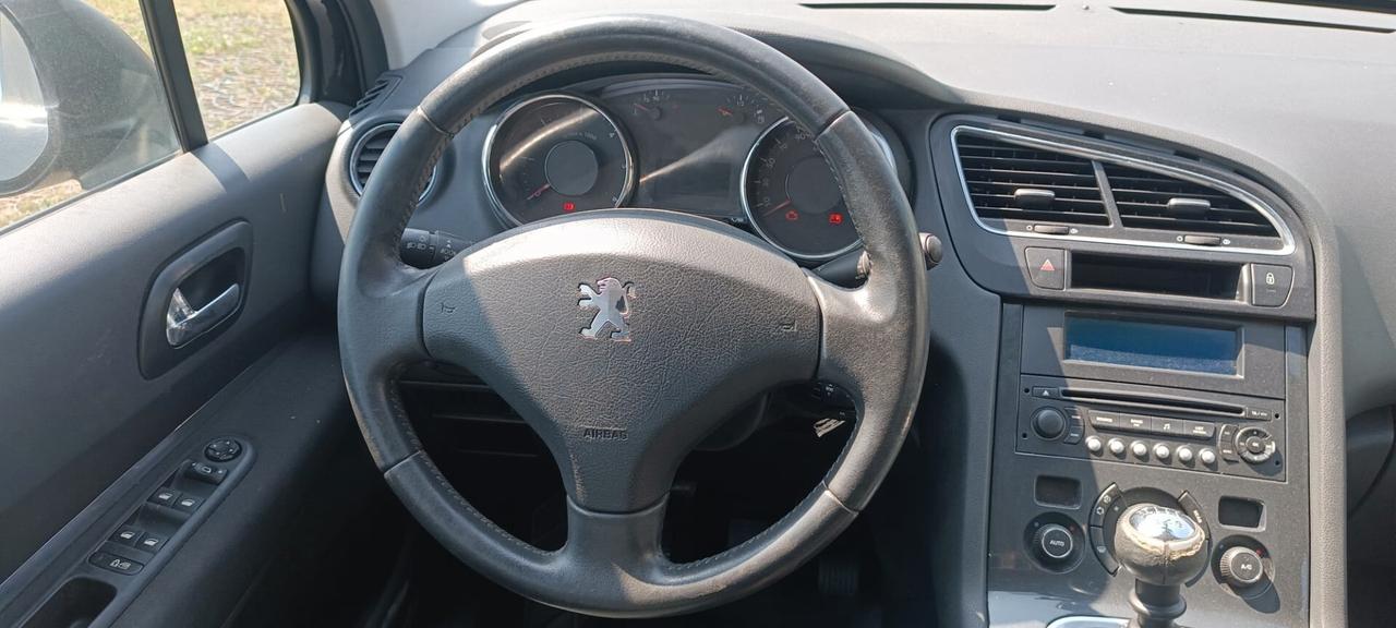 Peugeot 5008 1.6 HDi 112CV