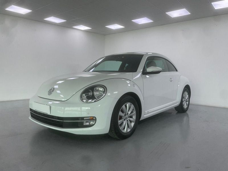 Volkswagen Maggiolino 1.6 tdi Design 105cv