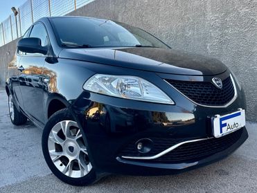 Lancia Ypsilon 1.3 MJT 95CV EURO6,Navigatore,Climatronic,Alcantara,Comandi al volante,ecc.