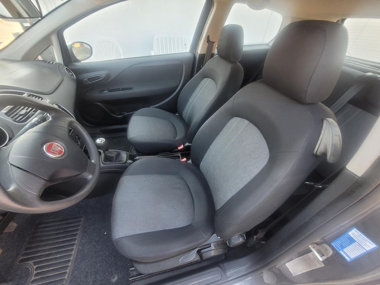 Fiat Punto 1.3 MJT II 75 CV 3 porte Street
