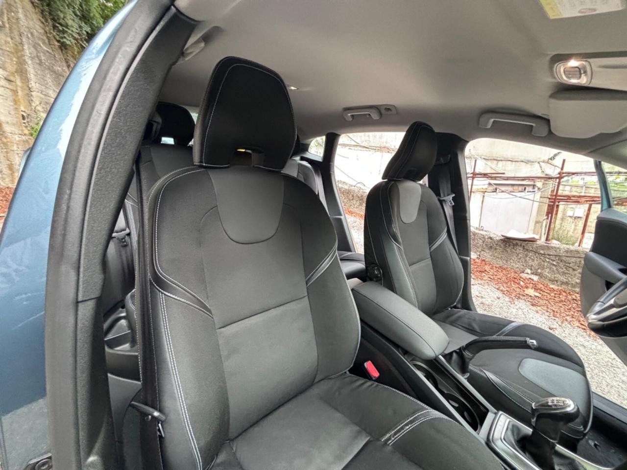Volvo V40 D3 Momentum V40 2.0