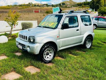 SUZUKI JIMNY 1.5 DIESEL 4X4 ANNO 2005 CON GANCIO TRAINO