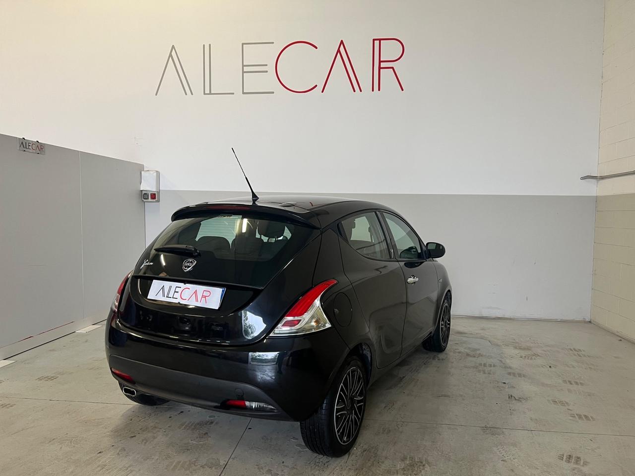 Lancia Ypsilon 1.2 69 CV 5 porte Gold