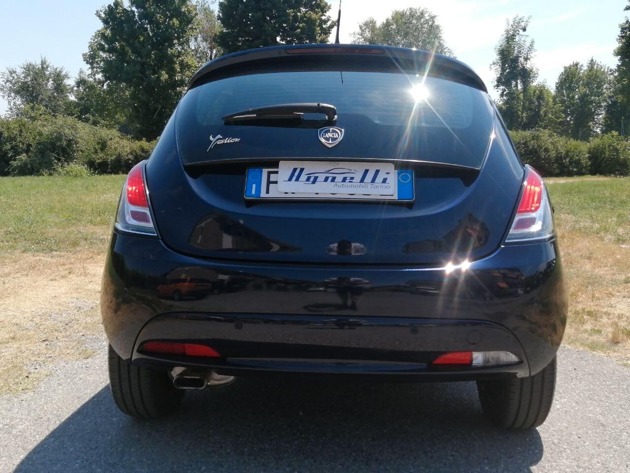 Lancia Ypsilon 1.2 69 CV 5 porte Gold