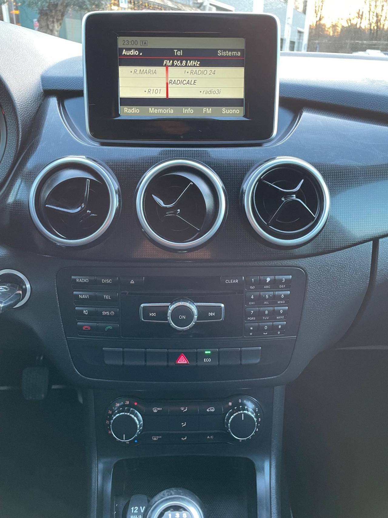 Mercedes-benz B 180 Premium * SOLO 87000 Km