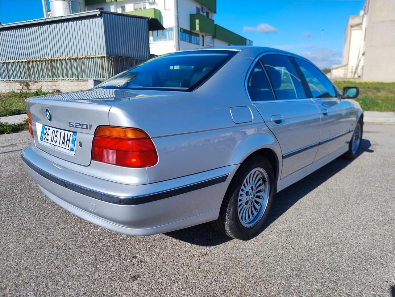 Bmw 520 520i 24V cat Futura