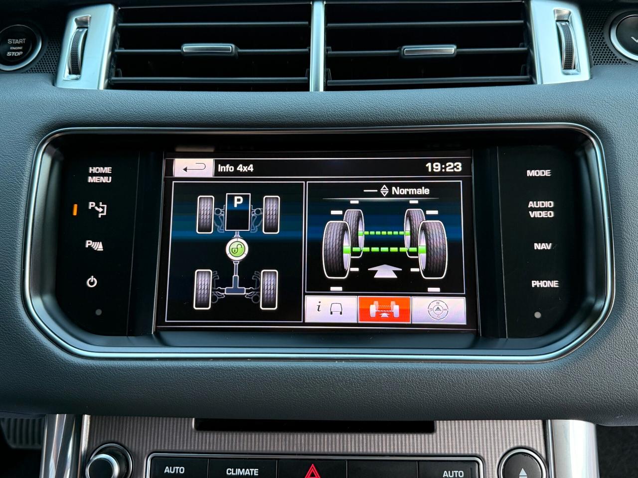 Land Rover Range Sport 3.0 TDV6 HSE NAVI CAMERA