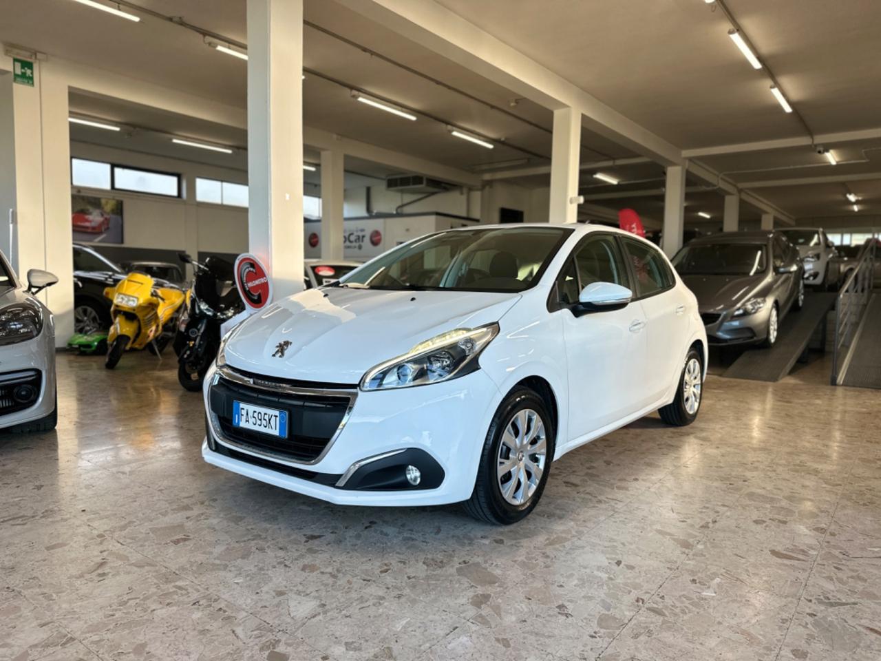 Peugeot 208 1.4 Bhdi 75cv Allure 07/2015 Neopatentato Euro 6