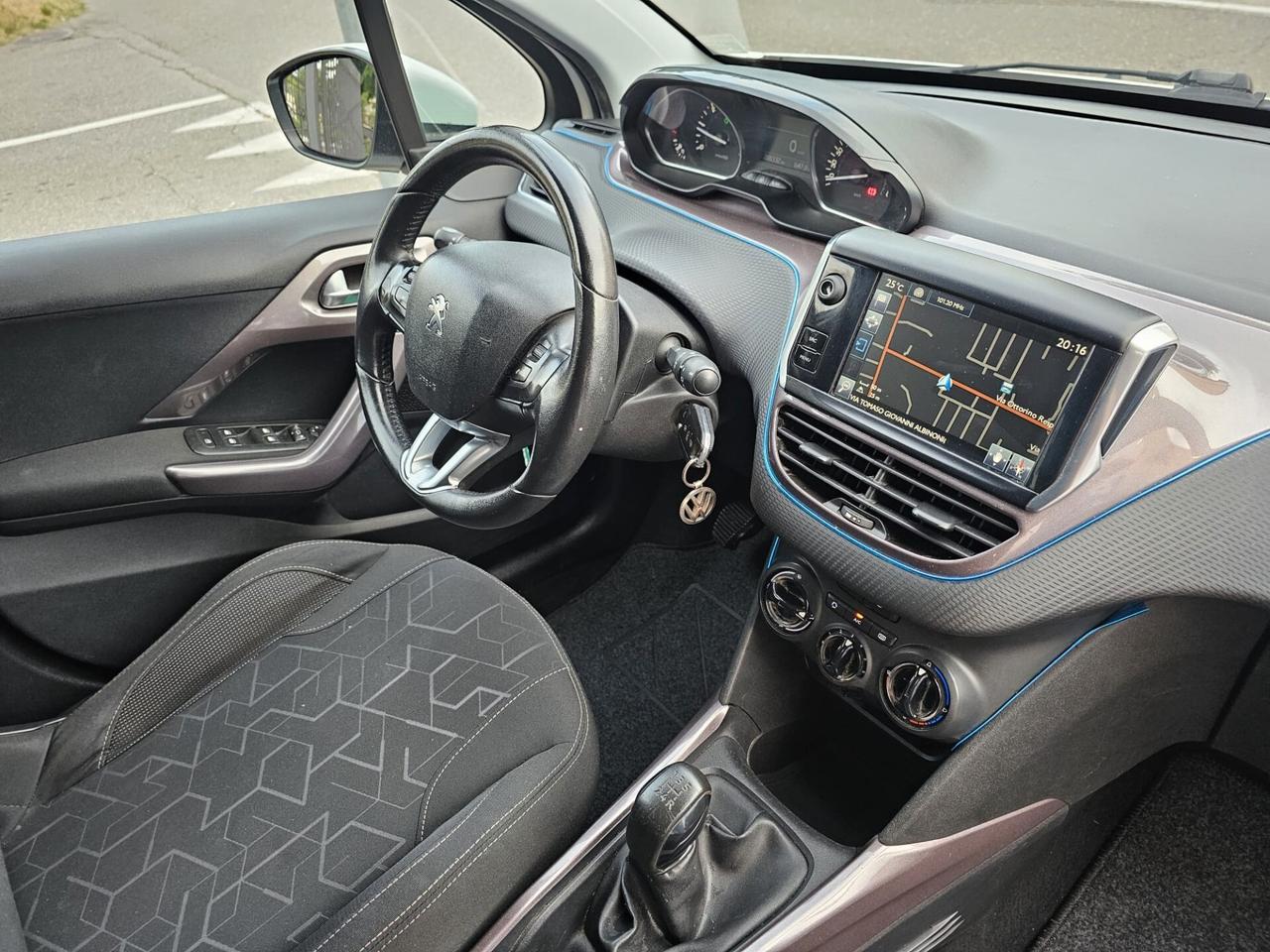 Peugeot 2008 1.4 HDi 68cv Access*Navi*Xeno*Euro5*Neopatentati