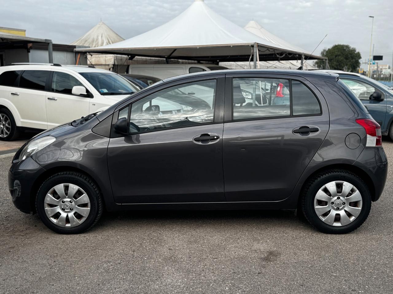 Toyota Yaris 1.0 69 Cv - NEOPATENTATI 2010