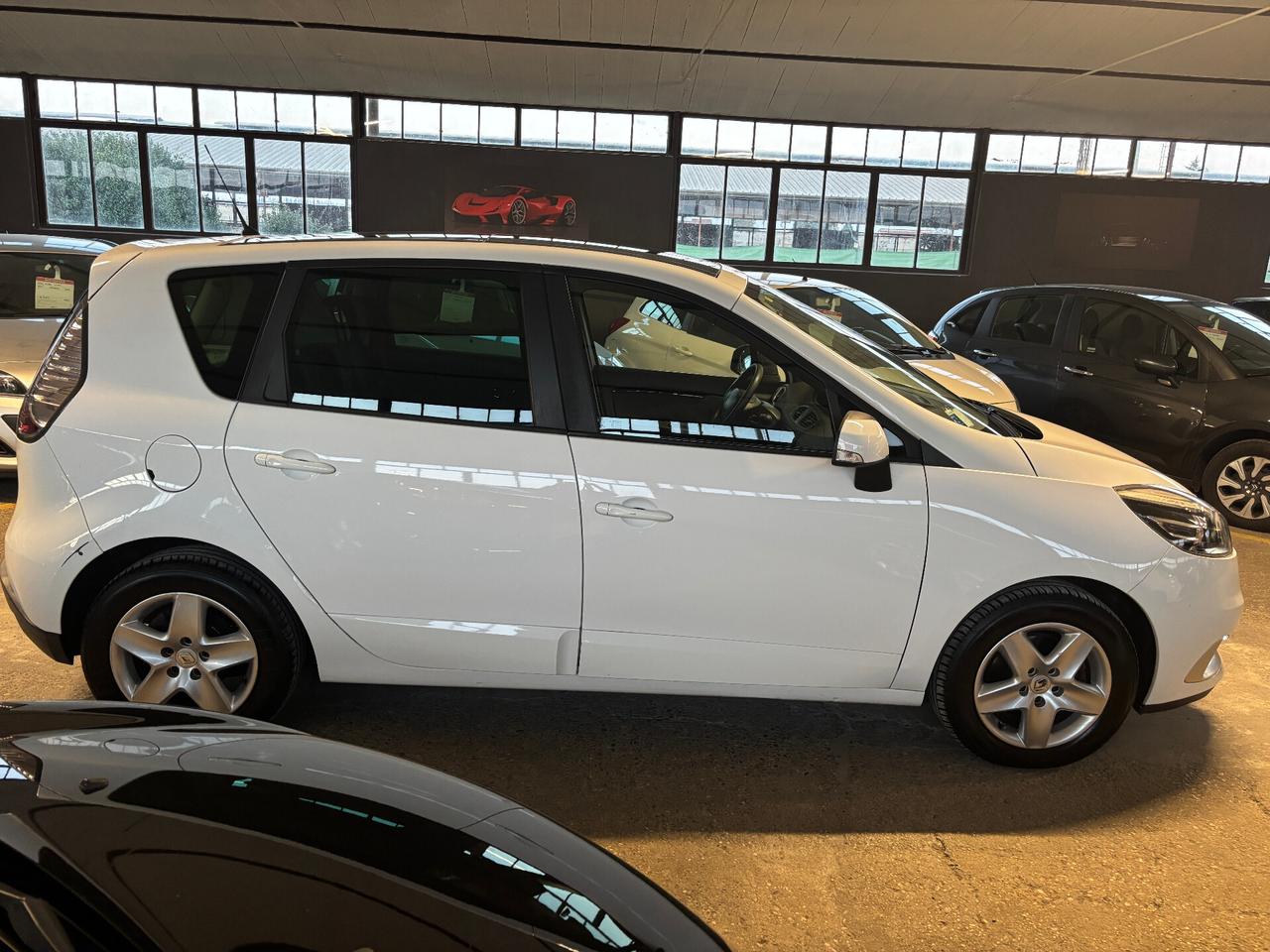 Renault Scenic XMod 1.5 dCi 110CV S&S Bose