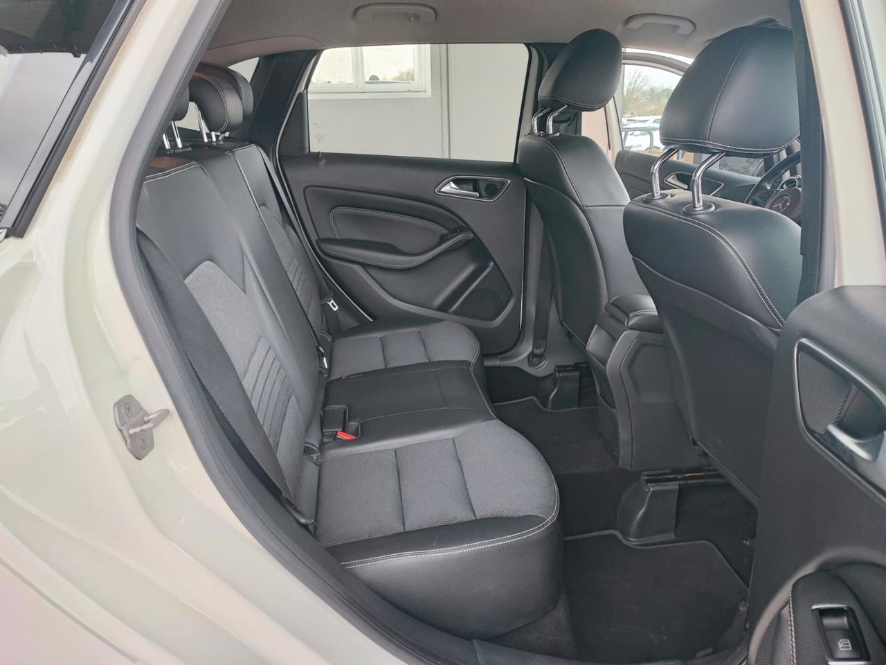 Mercedes-benz B 180 d Automatic Premium