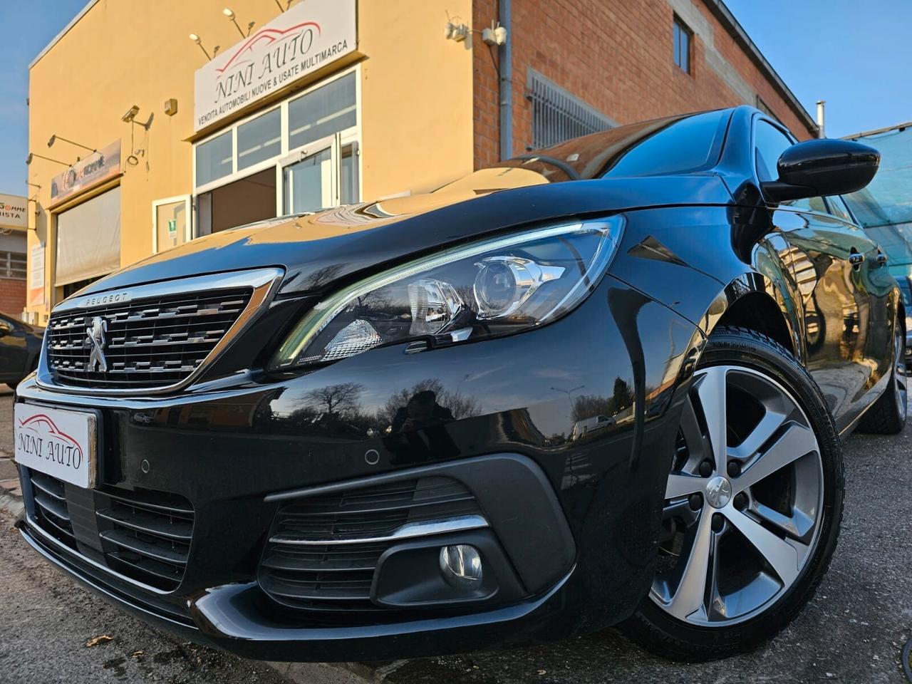 Peugeot 308 BlueHDi 120cv Allure*S&S*Navi*Pdc*Euro6*