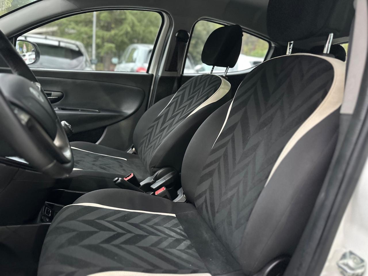 Lancia Ypsilon 1.3 MJT 16V 95 CV 5 porte S&S Platinum