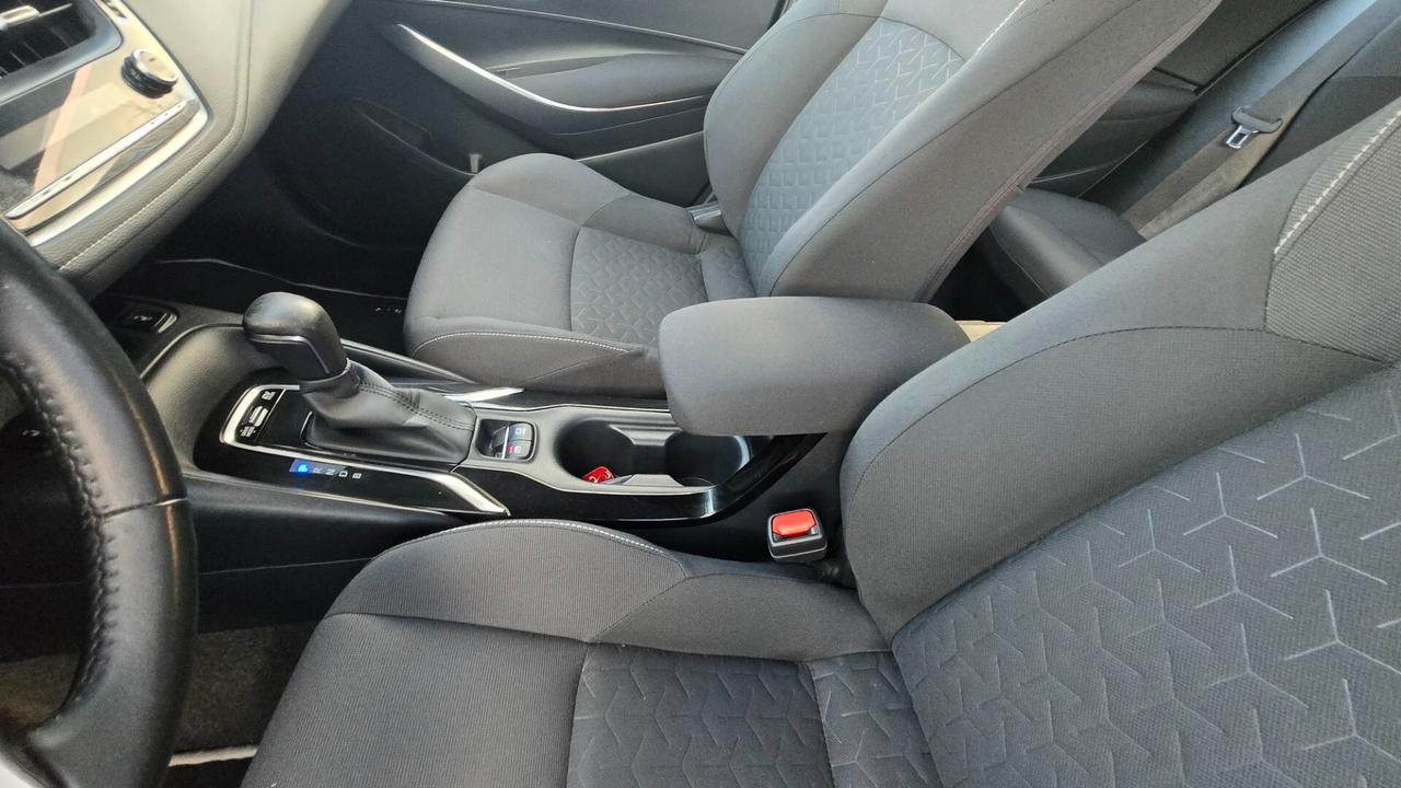 Toyota Corolla Touring Sports 1.8 Hybrid Active