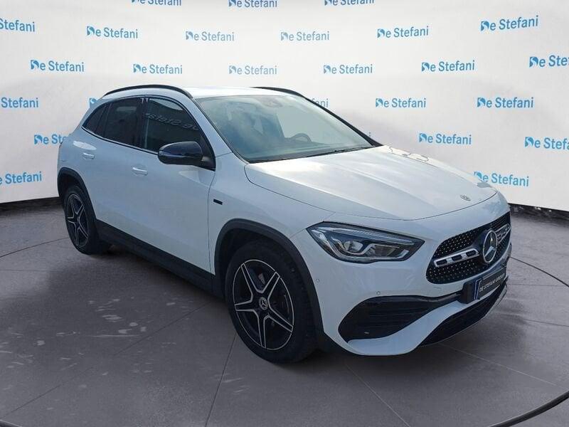 Mercedes-Benz GLA GLA 250 e Plug-in Hybrid Premium NIGHT-PACK