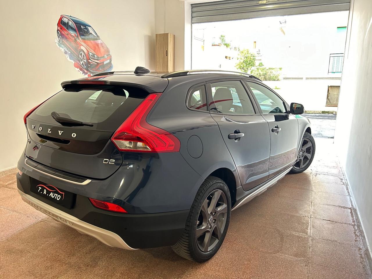 Volvo V40 D2 1.6 Cross Country Kinetic GARANZIA 12 MESI