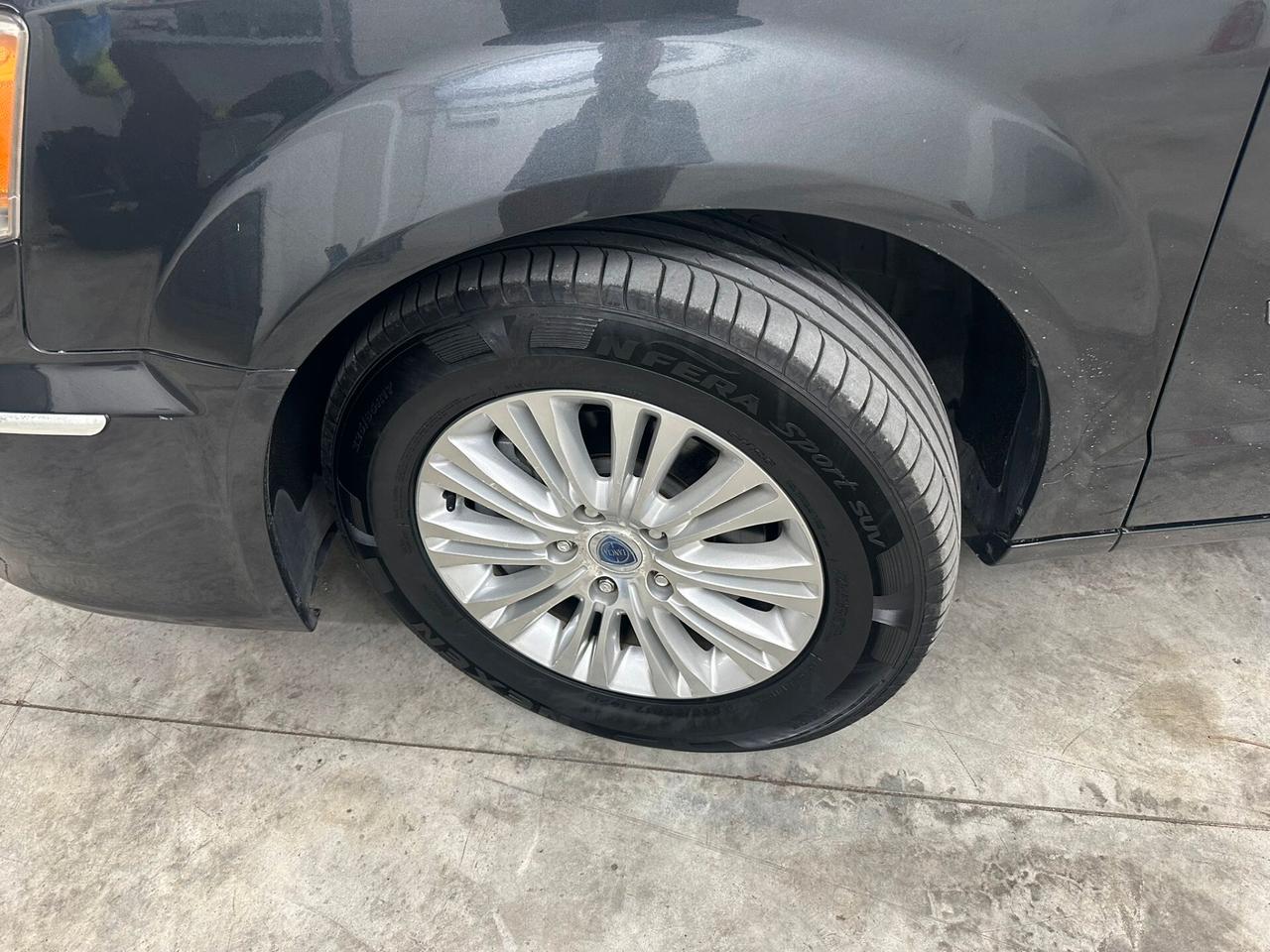 Lancia Voyager 2.8 Turbodiesel Gold 163 CV