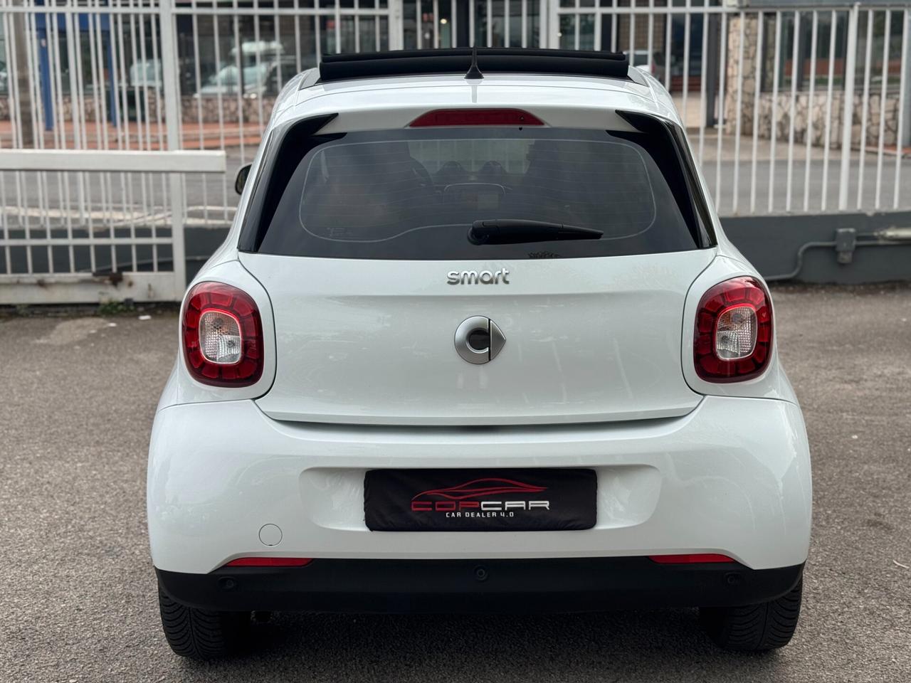 Smart ForFour 70 1.0 Passion LED NAV 2018