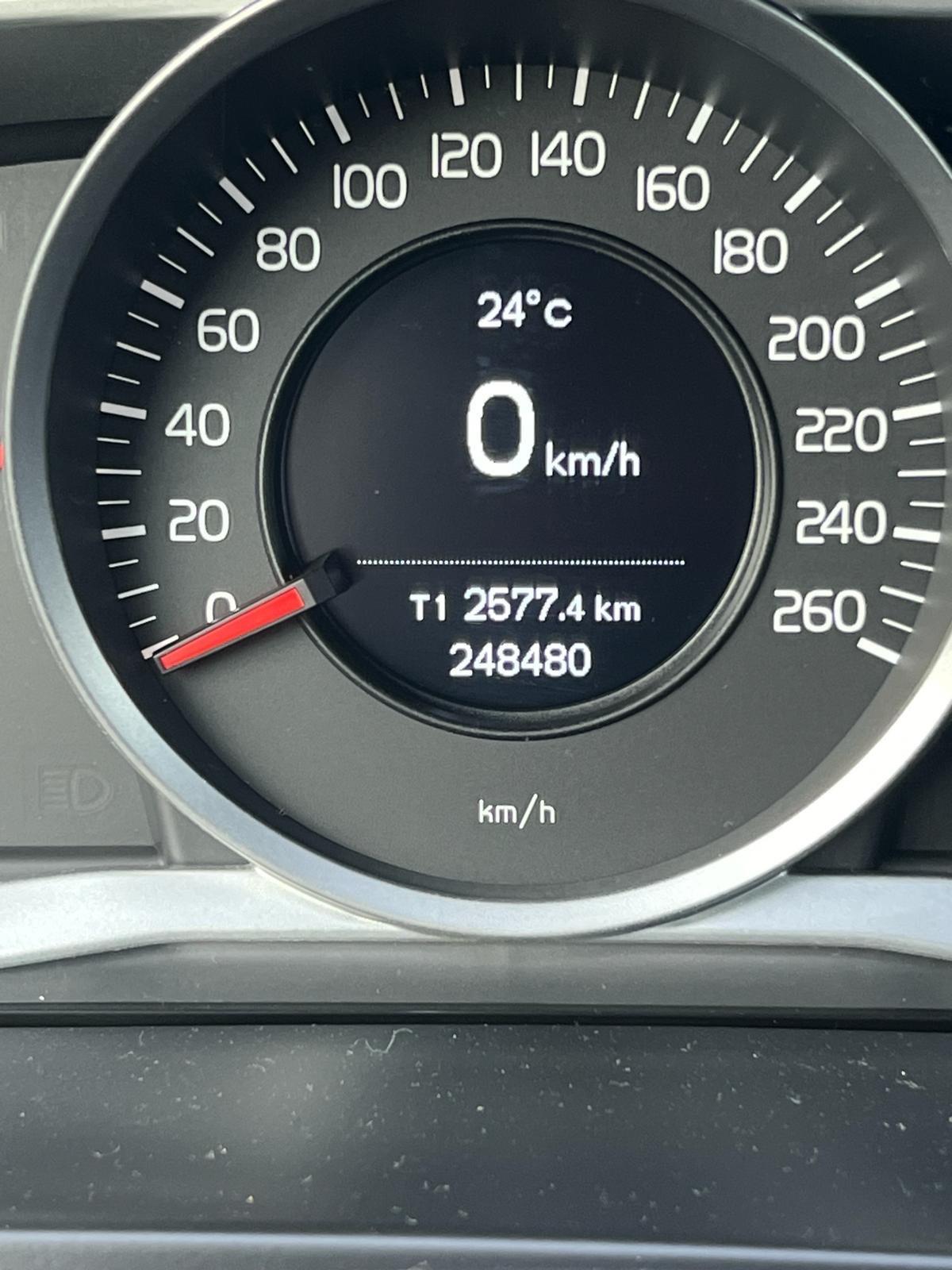 VOLVO V 60 SW 2.0 DIESEL ANNO 2018