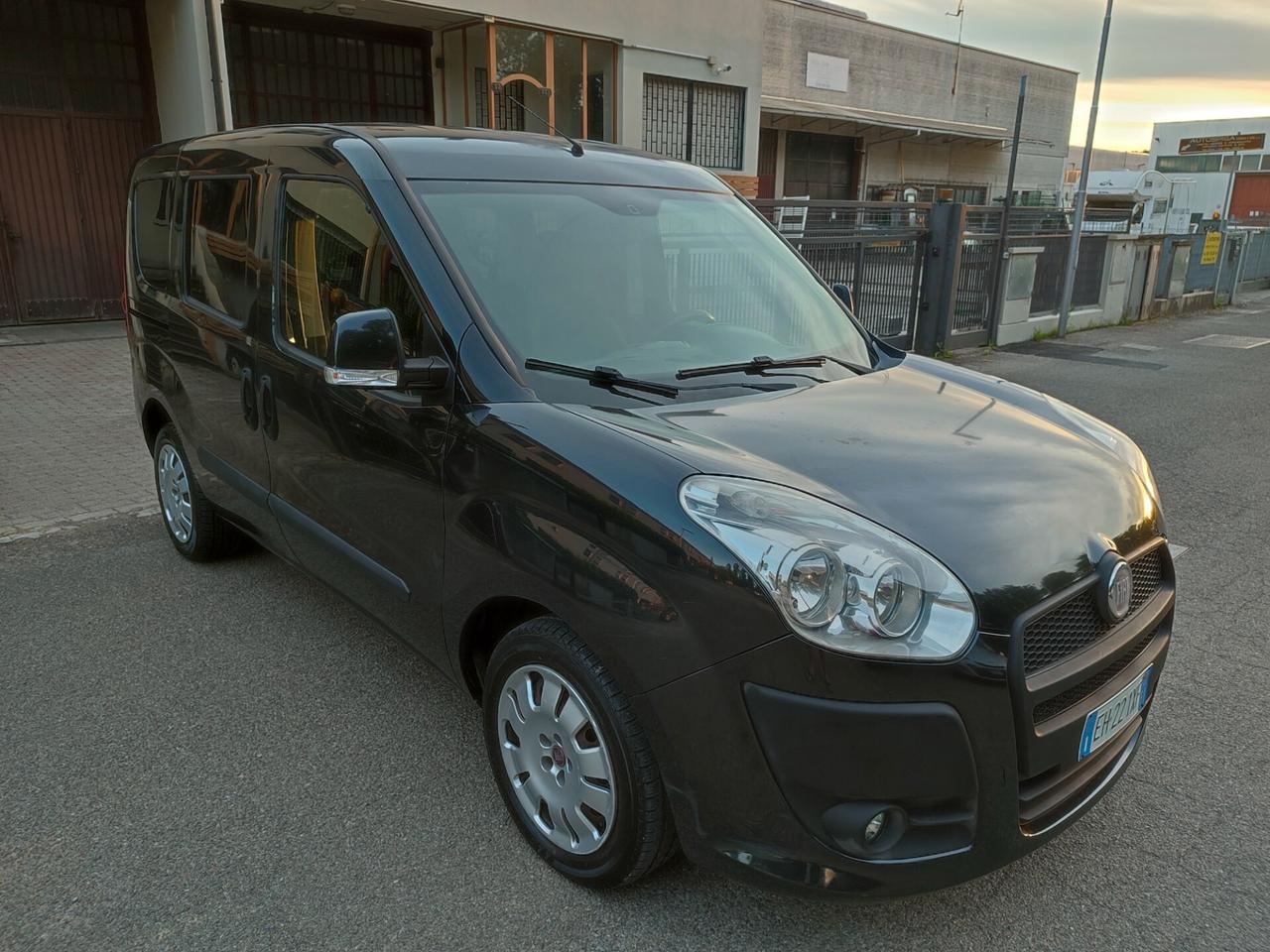 FIAT DOBLO 2011 A METANO DI CASA 1.4T-JET STUPENDO