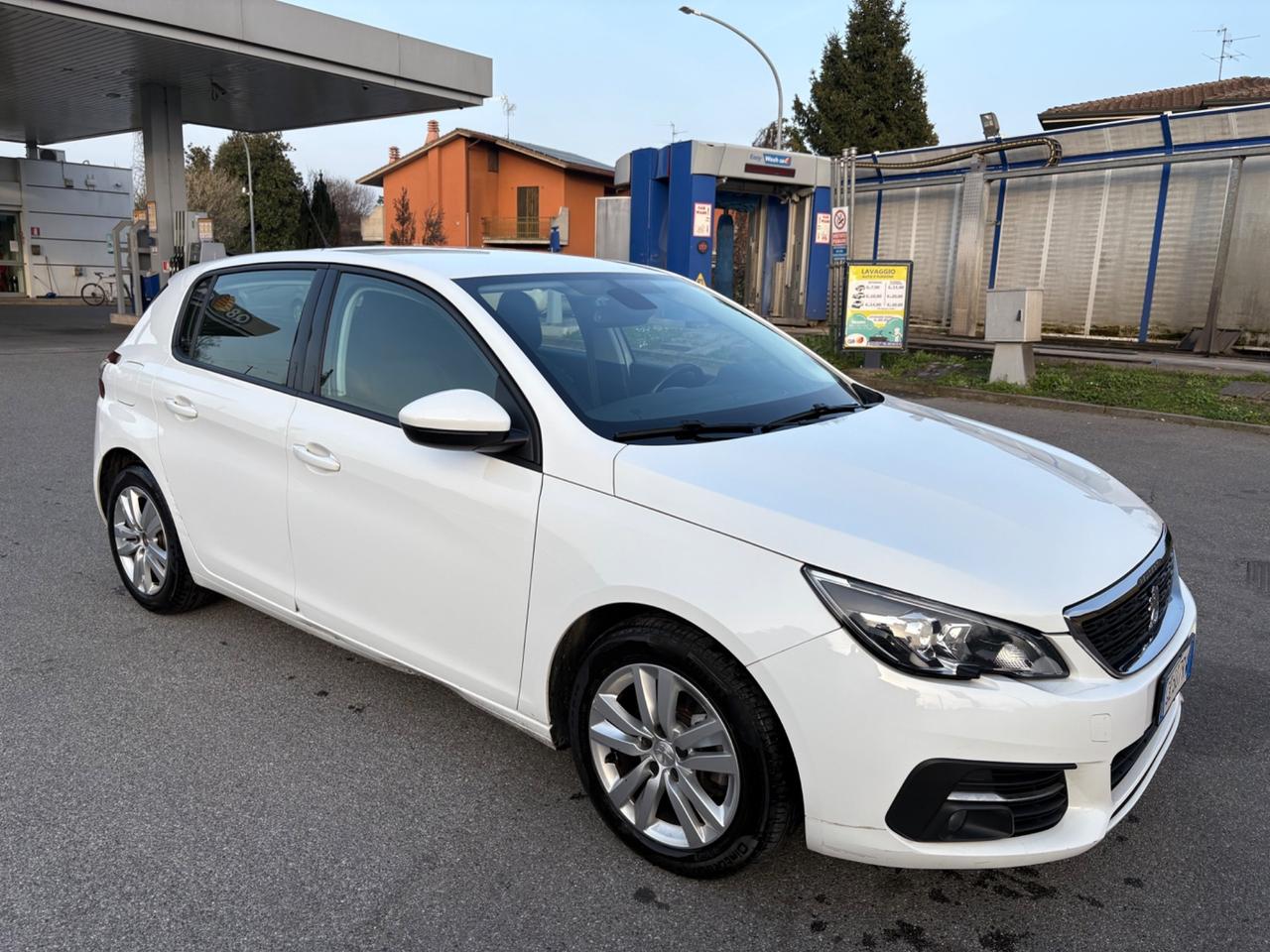 Peugeot 308 BlueHDi 130 S&S Allure