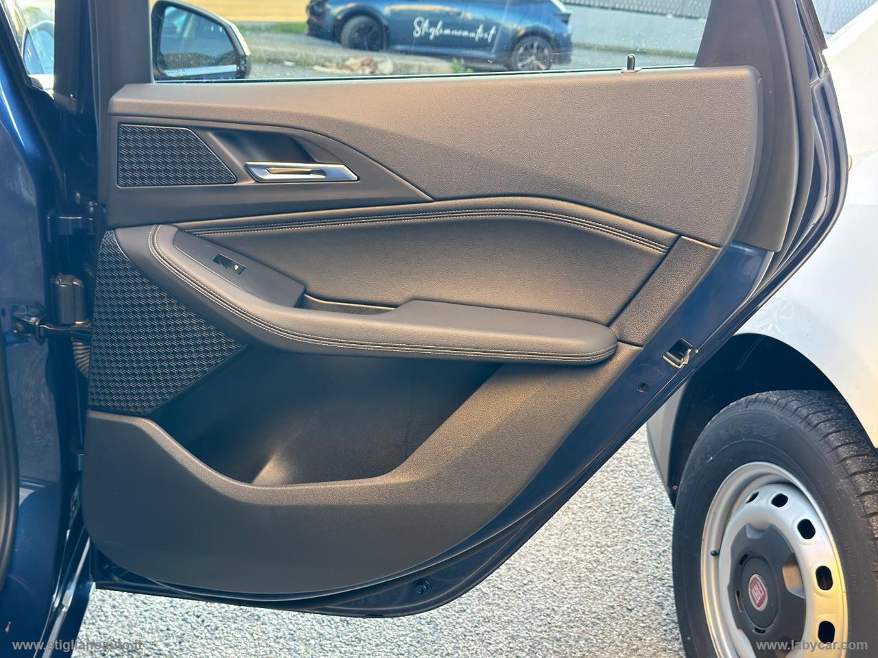 BMW 218d Active Tourer Luxury