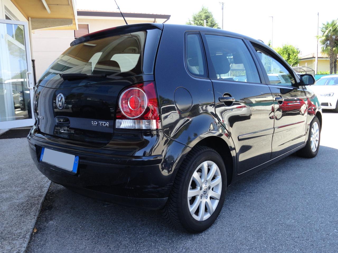 Volkswagen Polo 1.9/101CV TDI 5p. Sportline