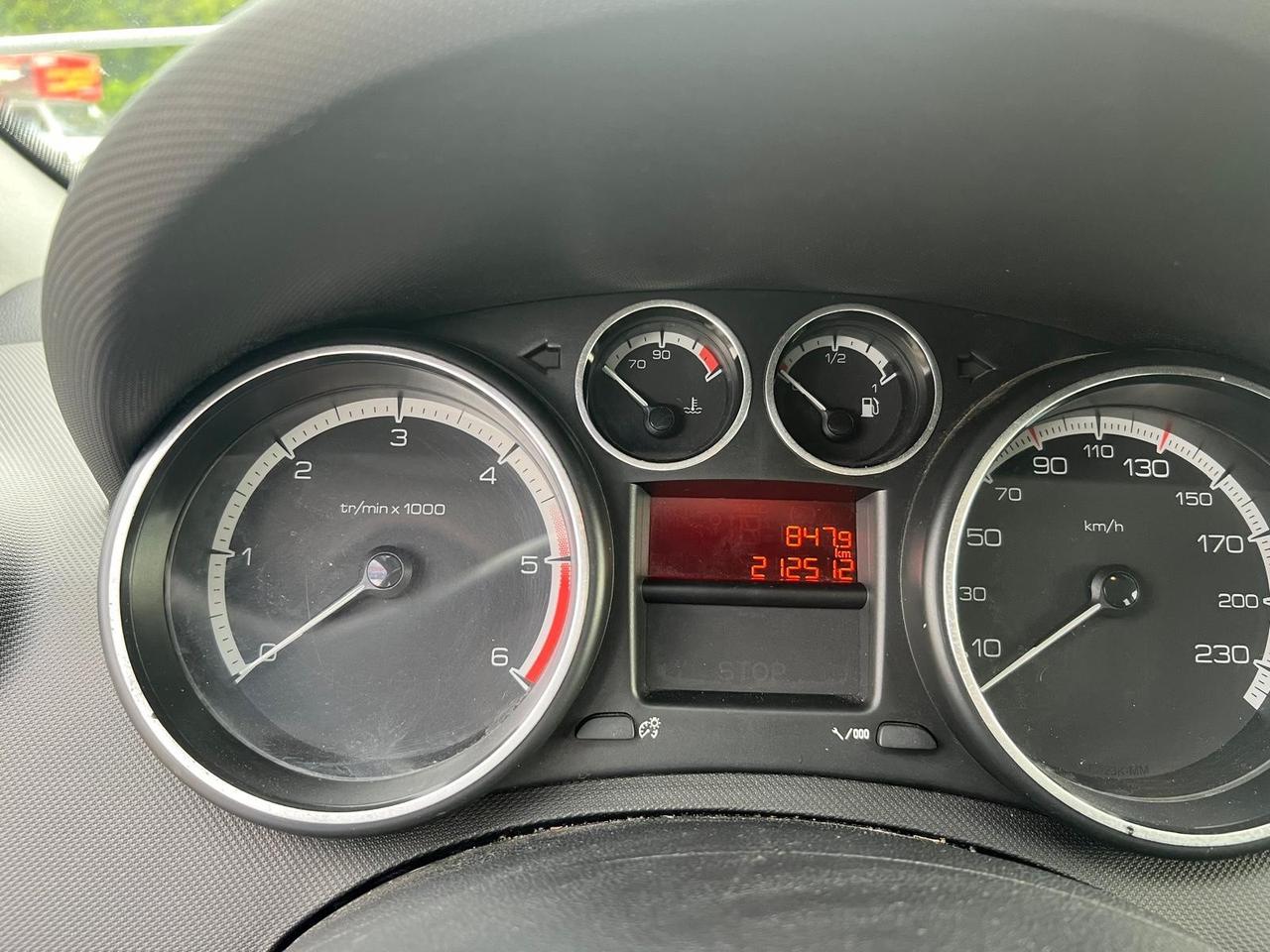 Peugeot 308 1.6 8V e-HDi 112CV 82 KW Stop&Start 5p. Allure