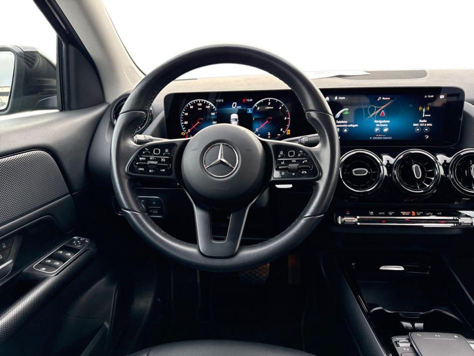 Mercedes GLA 180 180 D Business Extra 8G-DCT