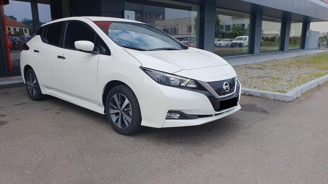 Nissan Leaf Acenta 40 kWh GH396