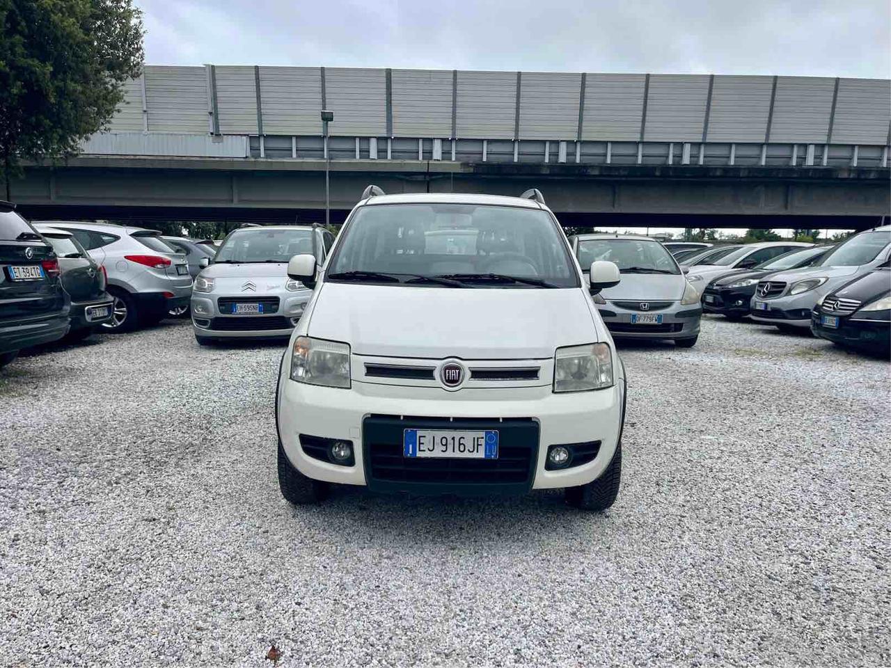 FIAT PANDA - INTEGRALE . 4X4 - CLIMBING