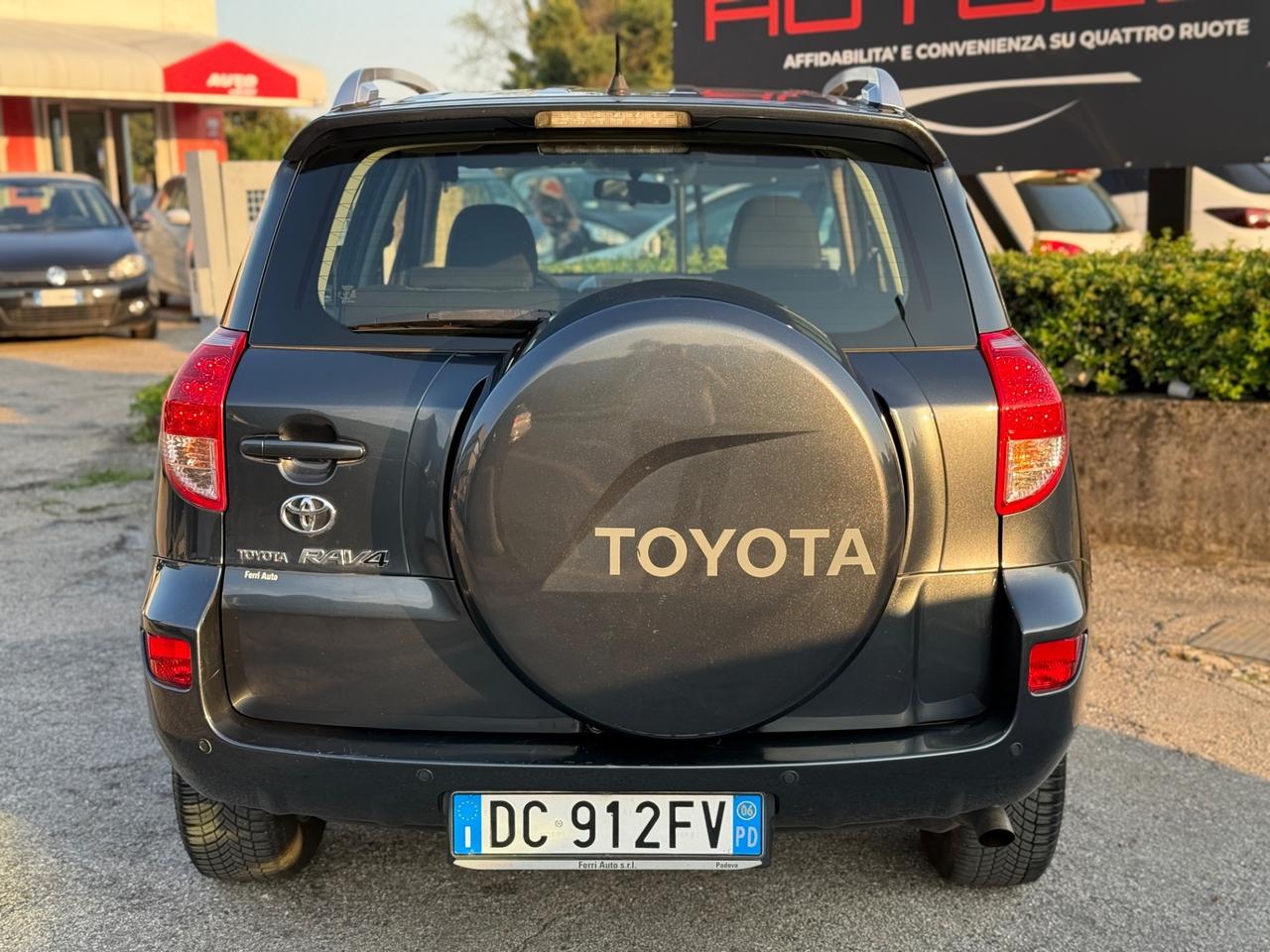 TOYOTA RAV 4 2.0 i BENZINA Luxury 112.000KM PERFETTA