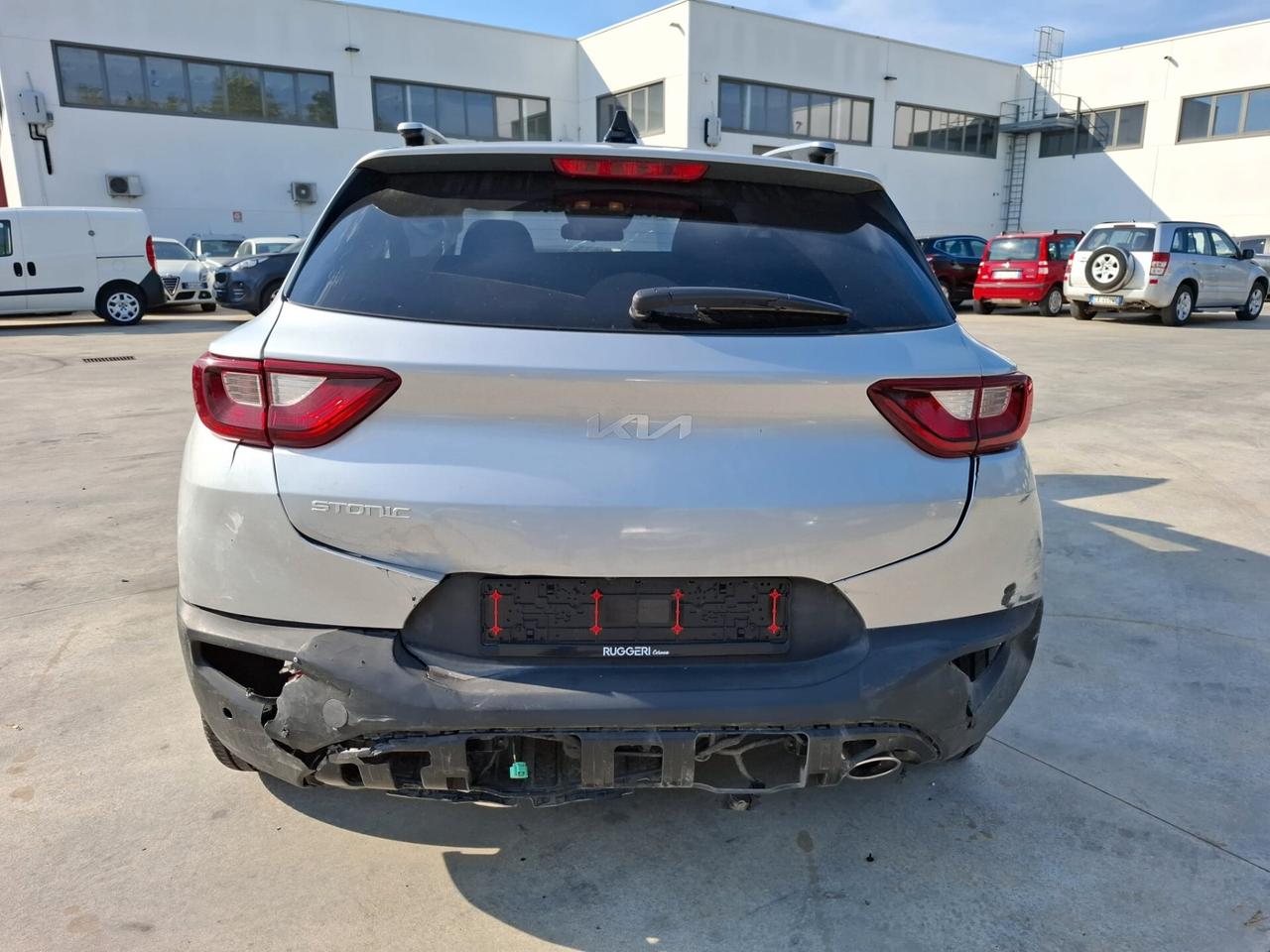 Kia Stonic 1.2 GPL - SINISTRATA