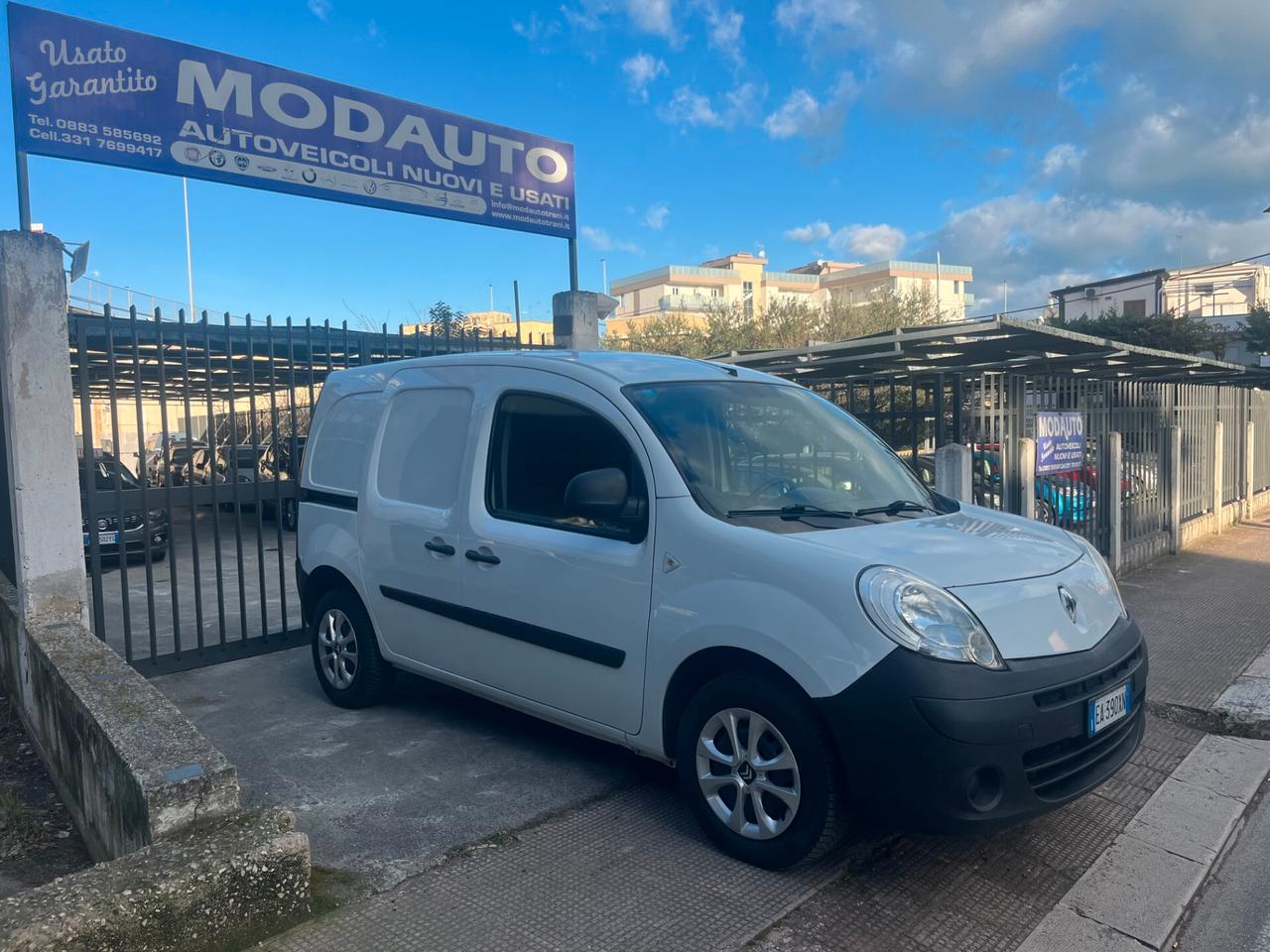 Renault Kangoo 1.5 dCI Cv 70 Km 80,000 Da Vetrina