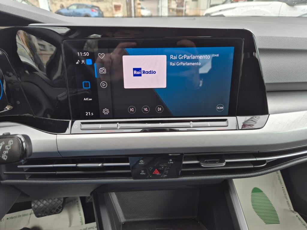 Volkswagen Golf 8 1.0 110CV eTSI EVO DSG Life