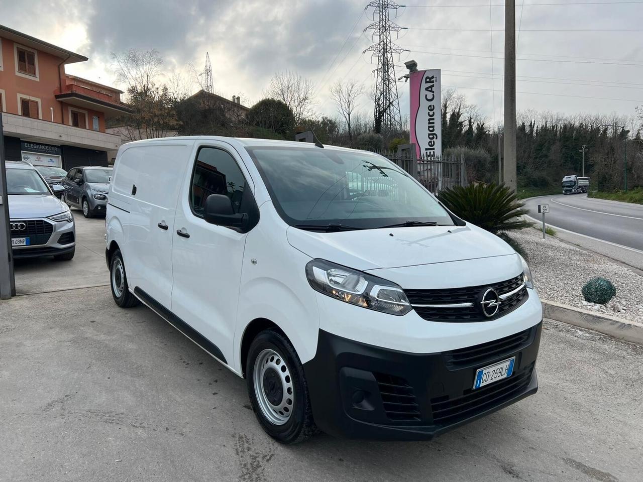 Opel Vivaro 2.0 120cv - automatico