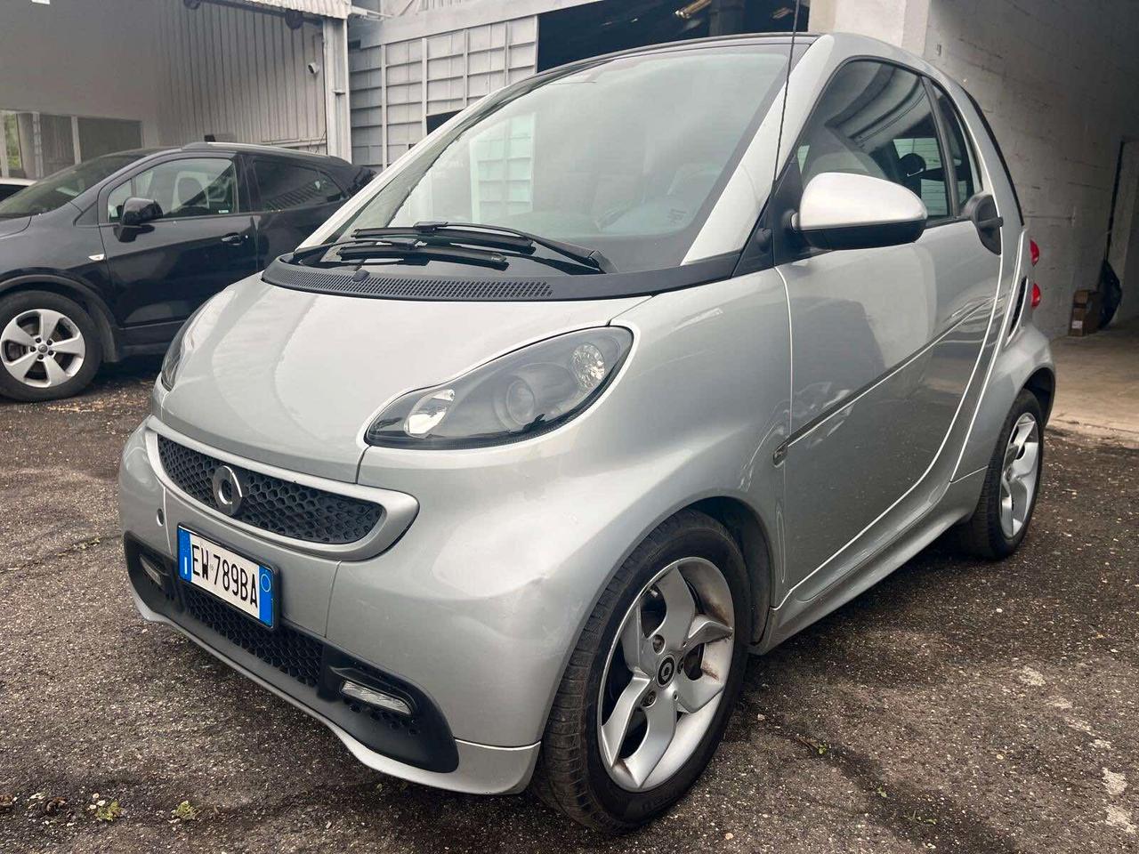 Smart ForTwo 1000 52 kW MHD coupé pulse