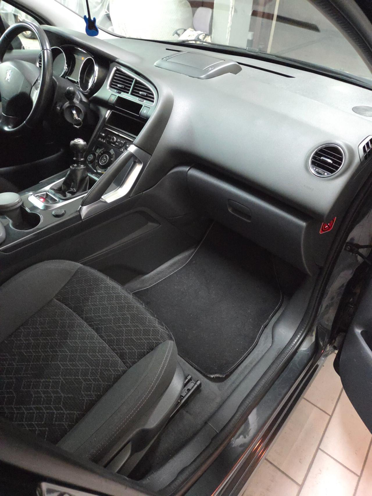 Peugeot 3008 BlueHDi 120 S&S Business